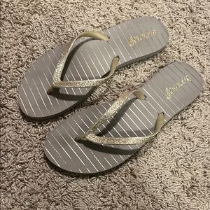 Reef Women's Gray Flip Flop Sandals with Gold Glitter Straps